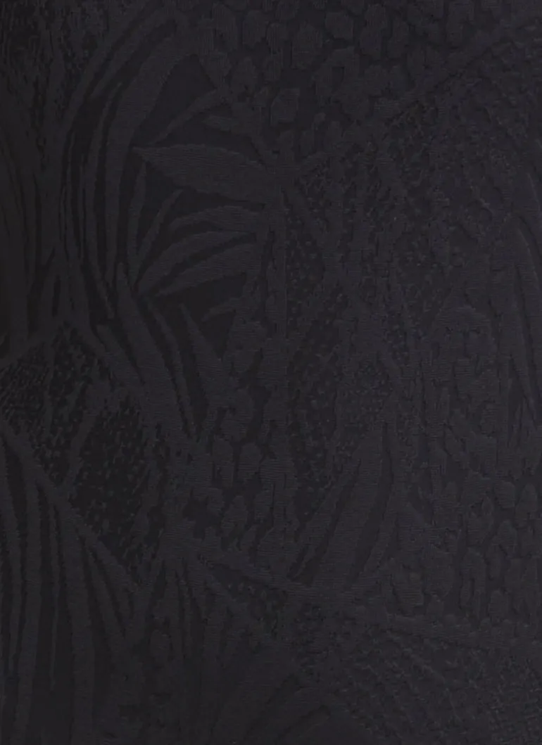 Nero Aurora Triangle